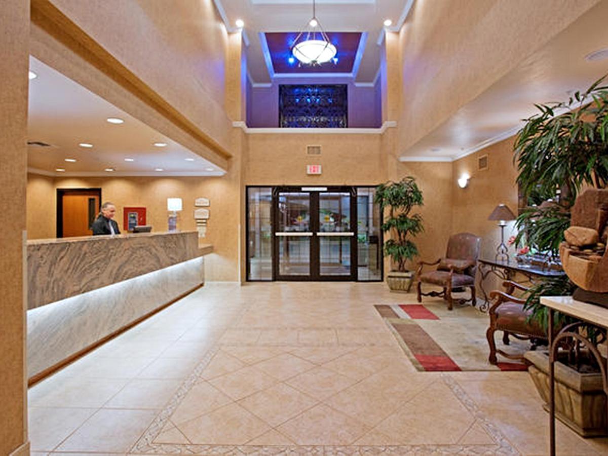 Holiday Inn Express & Suites Austin Nw - Lakeline By Ihg Bagian luar foto
